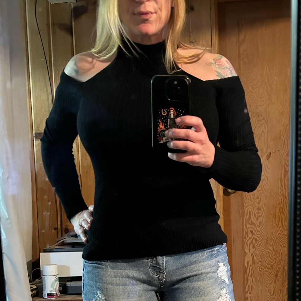 Black Ribbed Cold Shoulder Sweater - Picture 2 of 3